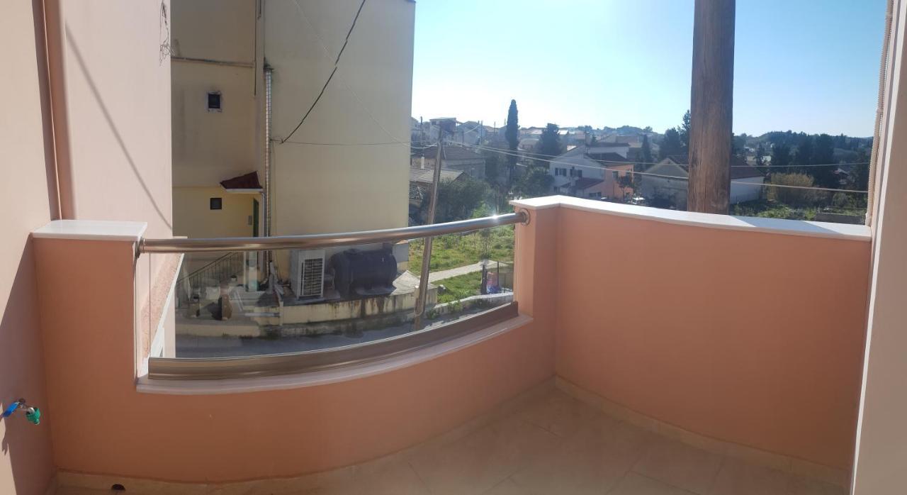 Harry'S Apartment Lefkimmi  Zewnętrze zdjęcie